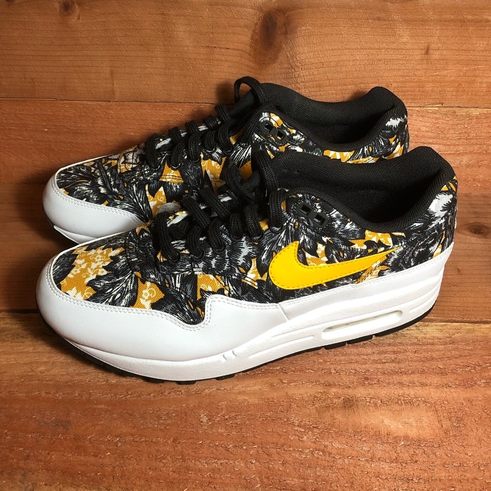 Nike Air Max 1 QS WMN 633737-100 wh/blk/gold Sz 8